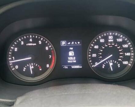 Чорний Хендай Туксон, об'ємом двигуна 2 л та пробігом 143 тис. км за 18000 $, фото 16 на Automoto.ua