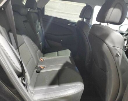 Чорний Хендай Туксон, об'ємом двигуна 2 л та пробігом 45 тис. км за 10000 $, фото 9 на Automoto.ua