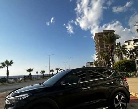 Черный Хендай Туксон, объемом двигателя 2 л и пробегом 120 тыс. км за 21000 $, фото 7 на Automoto.ua