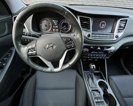 Чорний Хендай Туксон, об'ємом двигуна 1.7 л та пробігом 98 тис. км за 14000 $, фото 13 на Automoto.ua