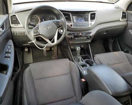 Чорний Хендай Туксон, об'ємом двигуна 1.6 л та пробігом 86 тис. км за 3400 $, фото 7 на Automoto.ua