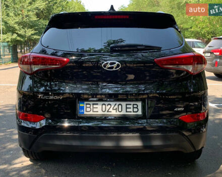 Черный Хендай Туксон, объемом двигателя 2 л и пробегом 122 тыс. км за 19800 $, фото 5 на Automoto.ua