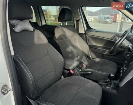 Черный Хендай Туксон, объемом двигателя 2 л и пробегом 242 тыс. км за 12900 $, фото 8 на Automoto.ua