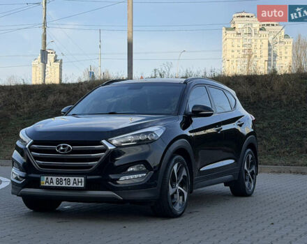 Черный Хендай Туксон, объемом двигателя 1.59 л и пробегом 182 тыс. км за 16800 $, фото 6 на Automoto.ua