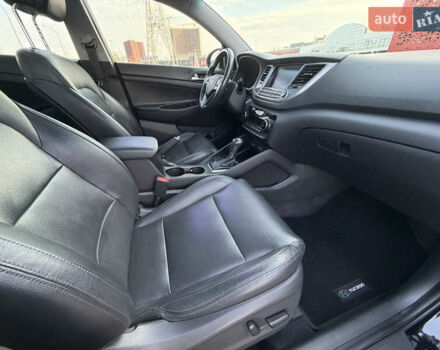 Черный Хендай Туксон, объемом двигателя 1.59 л и пробегом 182 тыс. км за 16800 $, фото 30 на Automoto.ua