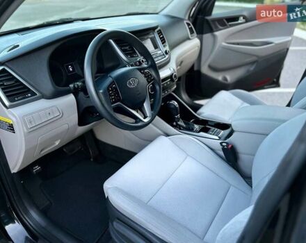 Хендай Туксон 2018 в Киеве на Automoto.ua Черный Хендай Туксон, объемом двигателя 2 л и пробегом 106 тыс. км за 15500 $, фото 11 на Automoto.ua