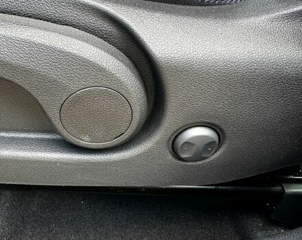 Черный Хендай Туксон, объемом двигателя 1.7 л и пробегом 120 тыс. км за 19500 $, фото 2 на Automoto.ua