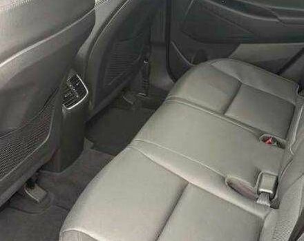 Черный Хендай Туксон, объемом двигателя 1.6 л и пробегом 65 тыс. км за 12600 $, фото 8 на Automoto.ua