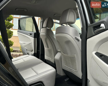 Черный Хендай Туксон, объемом двигателя 2 л и пробегом 156 тыс. км за 12800 $, фото 80 на Automoto.ua