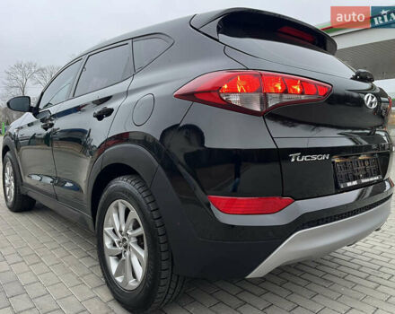 Черный Хендай Туксон, объемом двигателя 1.69 л и пробегом 134 тыс. км за 21800 $, фото 7 на Automoto.ua