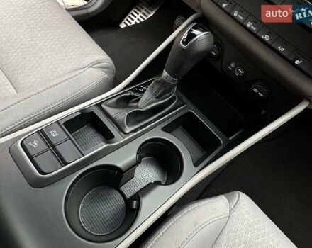 Черный Хендай Туксон, объемом двигателя 2 л и пробегом 156 тыс. км за 12800 $, фото 73 на Automoto.ua