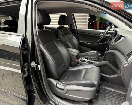 Хендай Туксон 2018 в Киеве на Automoto.ua Черный Хендай Туксон, объемом двигателя 2.36 л и пробегом 131 тыс. км за 19990 $, фото 13 на Automoto.ua