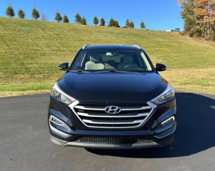 Чорний Хендай Туксон, об'ємом двигуна 2 л та пробігом 48 тис. км за 10800 $, фото 1 на Automoto.ua