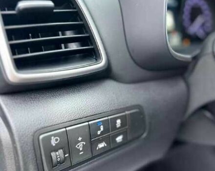 Чорний Хендай Туксон, об'ємом двигуна 1.6 л та пробігом 102 тис. км за 329 $, фото 11 на Automoto.ua