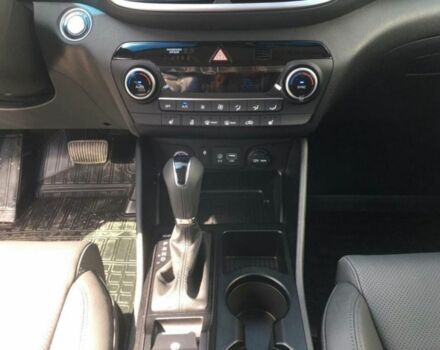 Чорний Хендай Туксон, об'ємом двигуна 0 л та пробігом 98 тис. км за 11800 $, фото 9 на Automoto.ua