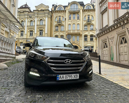 Черный Хендай Туксон, объемом двигателя 2 л и пробегом 100 тыс. км за 16900 $, фото 13 на Automoto.ua