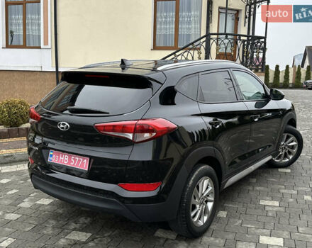 Черный Хендай Туксон, объемом двигателя 2 л и пробегом 156 тыс. км за 12800 $, фото 52 на Automoto.ua