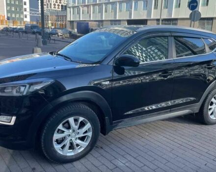 Черный Хендай Туксон, объемом двигателя 2 л и пробегом 119 тыс. км за 9900 $, фото 3 на Automoto.ua