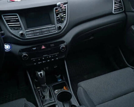 Хендай Туксон 2018 в Полтаве на Automoto.ua Черный Хендай Туксон, объемом двигателя 1.6 л и пробегом 87 тыс. км за 26000 $, фото 6 на Automoto.ua