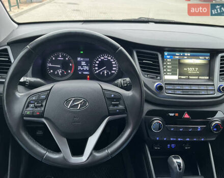 Черный Хендай Туксон, объемом двигателя 1.69 л и пробегом 134 тыс. км за 21800 $, фото 31 на Automoto.ua