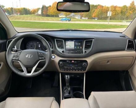 Черный Хендай Туксон, объемом двигателя 1.6 л и пробегом 34 тыс. км за 19000 $, фото 10 на Automoto.ua