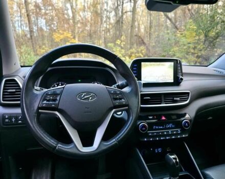 Чорний Хендай Туксон, об'ємом двигуна 2 л та пробігом 135 тис. км за 13500 $, фото 10 на Automoto.ua