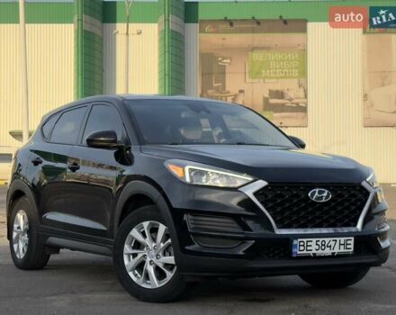 Черный Хендай Туксон, объемом двигателя 2 л и пробегом 127 тыс. км за 18900 $, фото 2 на Automoto.ua