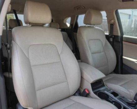 Черный Хендай Туксон, объемом двигателя 2 л и пробегом 89 тыс. км за 11200 $, фото 5 на Automoto.ua