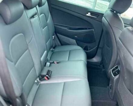 Чорний Хендай Туксон, об'ємом двигуна 1.6 л та пробігом 102 тис. км за 329 $, фото 15 на Automoto.ua