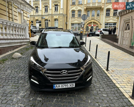 Черный Хендай Туксон, объемом двигателя 2 л и пробегом 100 тыс. км за 16900 $, фото 14 на Automoto.ua