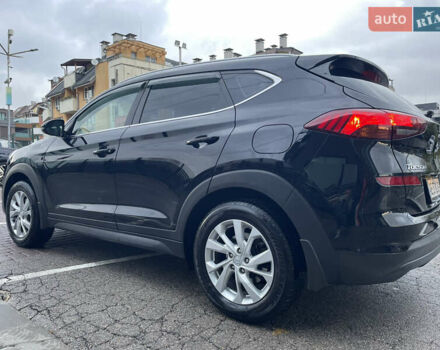Черный Хендай Туксон, объемом двигателя 2 л и пробегом 103 тыс. км за 20900 $, фото 20 на Automoto.ua
