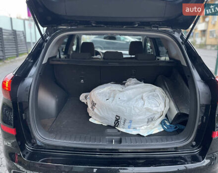 Черный Хендай Туксон, объемом двигателя 2 л и пробегом 103 тыс. км за 20900 $, фото 52 на Automoto.ua