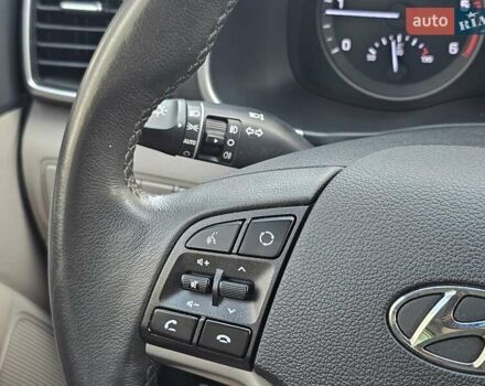 Черный Хендай Туксон, объемом двигателя 2 л и пробегом 108 тыс. км за 25500 $, фото 36 на Automoto.ua