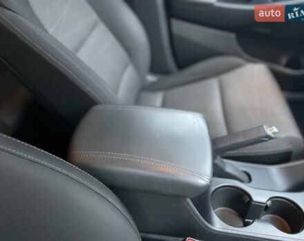 Черный Хендай Туксон, объемом двигателя 2 л и пробегом 103 тыс. км за 20900 $, фото 44 на Automoto.ua