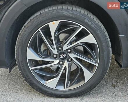 Черный Хендай Туксон, объемом двигателя 2 л и пробегом 108 тыс. км за 25500 $, фото 15 на Automoto.ua