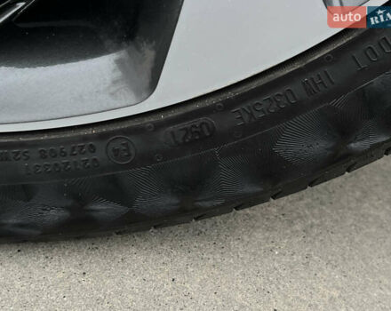 Чорний Хендай Туксон, об'ємом двигуна 2 л та пробігом 145 тис. км за 23900 $, фото 12 на Automoto.ua