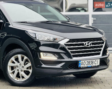 Чорний Хендай Туксон, об'ємом двигуна 2 л та пробігом 84 тис. км за 19000 $, фото 1 на Automoto.ua