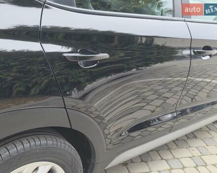 Черный Хендай Туксон, объемом двигателя 2 л и пробегом 151 тыс. км за 18950 $, фото 29 на Automoto.ua