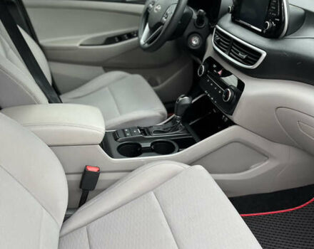 Черный Хендай Туксон, объемом двигателя 2 л и пробегом 192 тыс. км за 15200 $, фото 23 на Automoto.ua