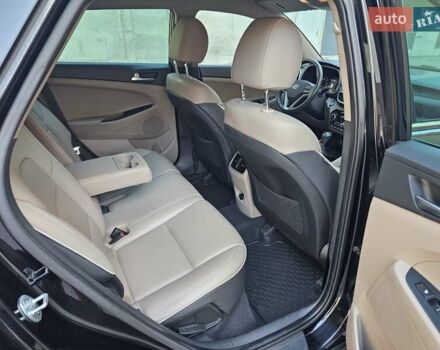 Черный Хендай Туксон, объемом двигателя 2 л и пробегом 108 тыс. км за 25500 $, фото 58 на Automoto.ua