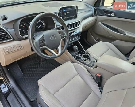 Черный Хендай Туксон, объемом двигателя 2 л и пробегом 108 тыс. км за 25500 $, фото 31 на Automoto.ua