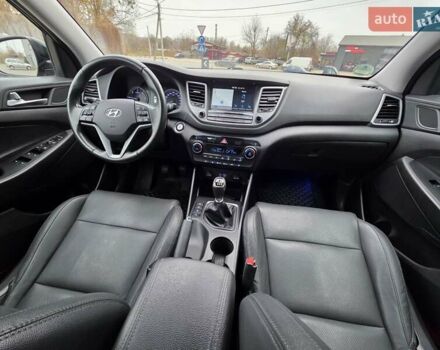 Черный Хендай Туксон, объемом двигателя 2 л и пробегом 151 тыс. км за 18950 $, фото 60 на Automoto.ua