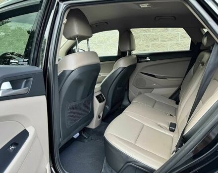 Черный Хендай Туксон, объемом двигателя 2.4 л и пробегом 42 тыс. км за 4100 $, фото 12 на Automoto.ua