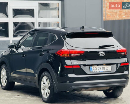 Чорний Хендай Туксон, об'ємом двигуна 2 л та пробігом 84 тис. км за 19000 $, фото 16 на Automoto.ua
