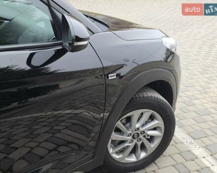Черный Хендай Туксон, объемом двигателя 2 л и пробегом 151 тыс. км за 18950 $, фото 39 на Automoto.ua