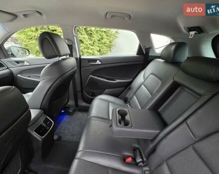 Черный Хендай Туксон, объемом двигателя 2 л и пробегом 151 тыс. км за 18950 $, фото 75 на Automoto.ua