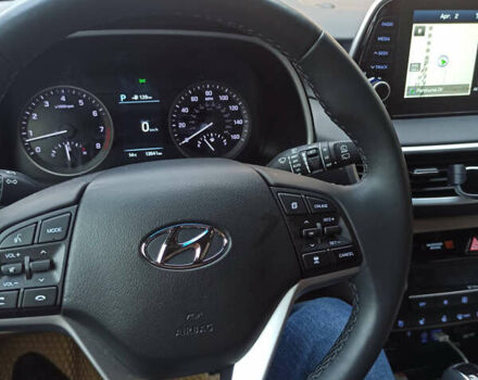 Чорний Хендай Туксон, об'ємом двигуна 2.4 л та пробігом 13 тис. км за 32000 $, фото 3 на Automoto.ua