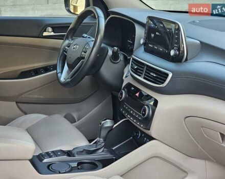 Черный Хендай Туксон, объемом двигателя 2 л и пробегом 108 тыс. км за 25500 $, фото 54 на Automoto.ua