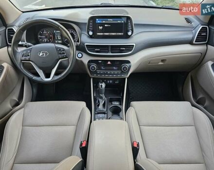 Черный Хендай Туксон, объемом двигателя 2 л и пробегом 108 тыс. км за 25500 $, фото 62 на Automoto.ua