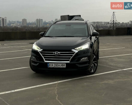 Чорний Хендай Туксон, об'ємом двигуна 2 л та пробігом 145 тис. км за 23900 $, фото 1 на Automoto.ua